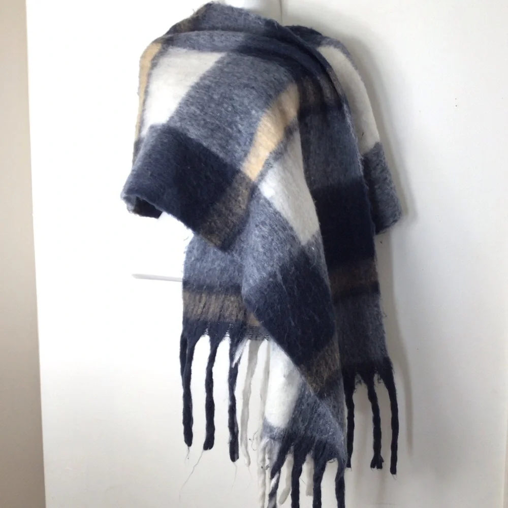 Navy, Cream & Tan Plaid Fringe Throw Blanket - Unbranded